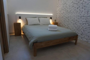 -NotreFrenchCasa- Appart avec terrace proche Disney, Paris & Reims